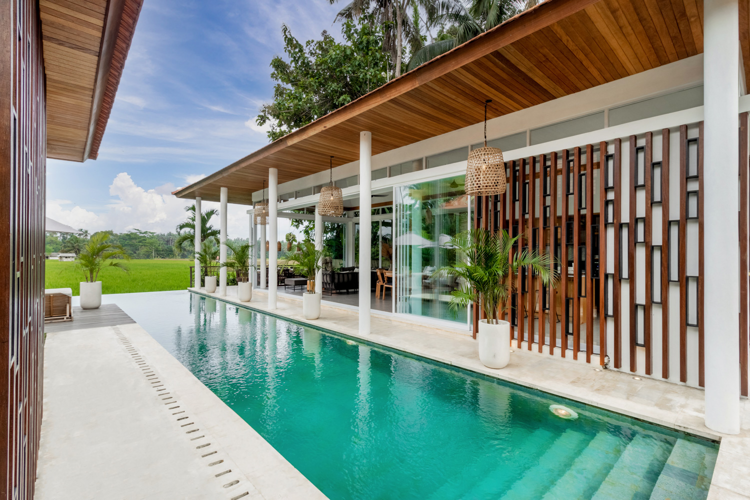 5-Bedroom Luxury Villa in Singakerta