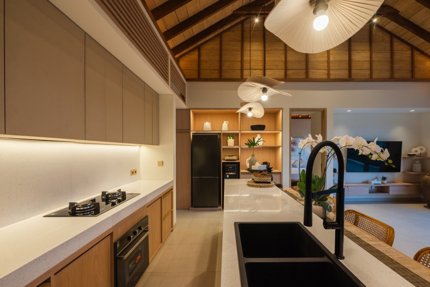 A Peaceful Villa for Sale in Babakan