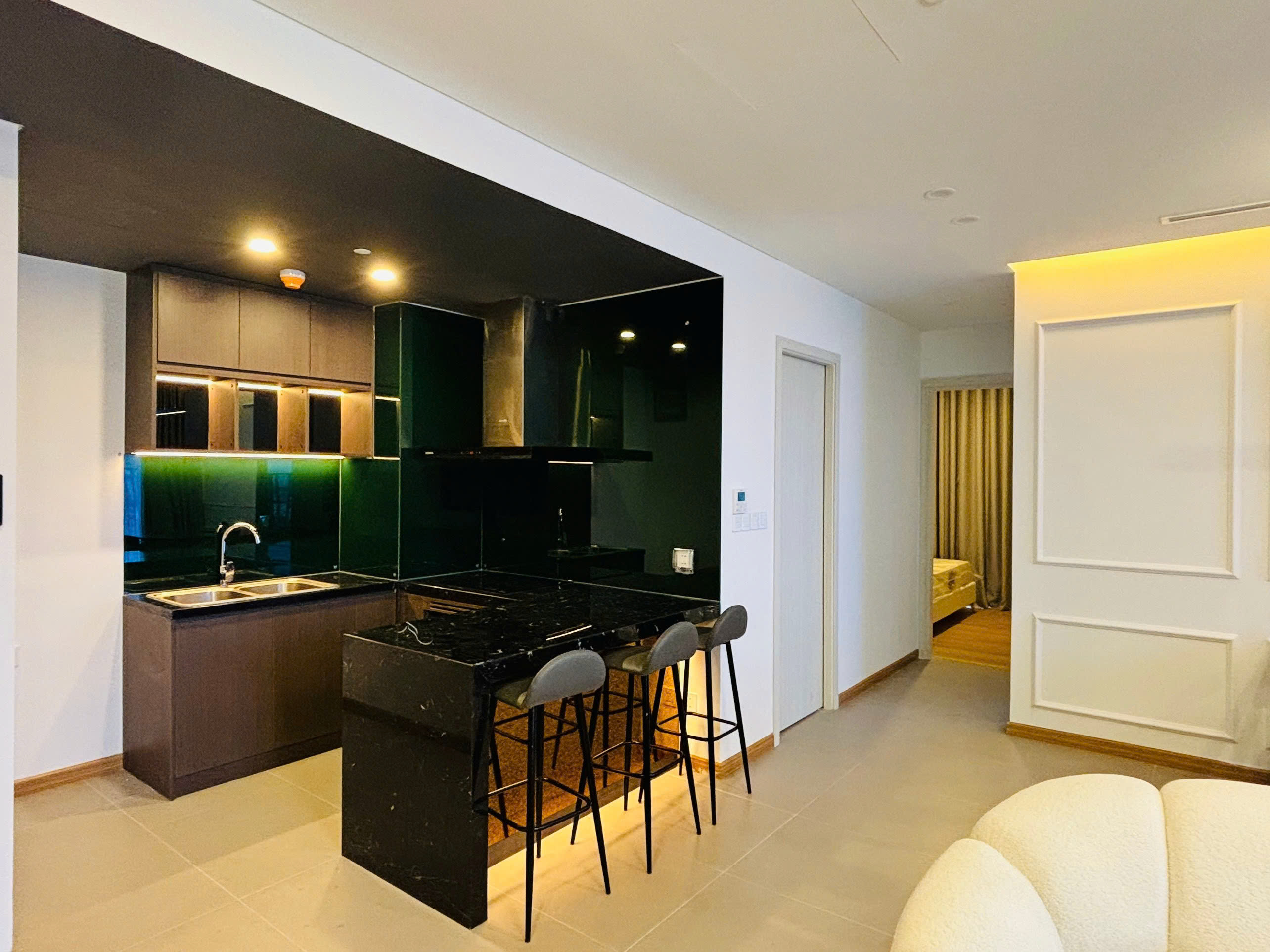 Riverfront 2-Bedroom Sam Tower Apartment for Sale