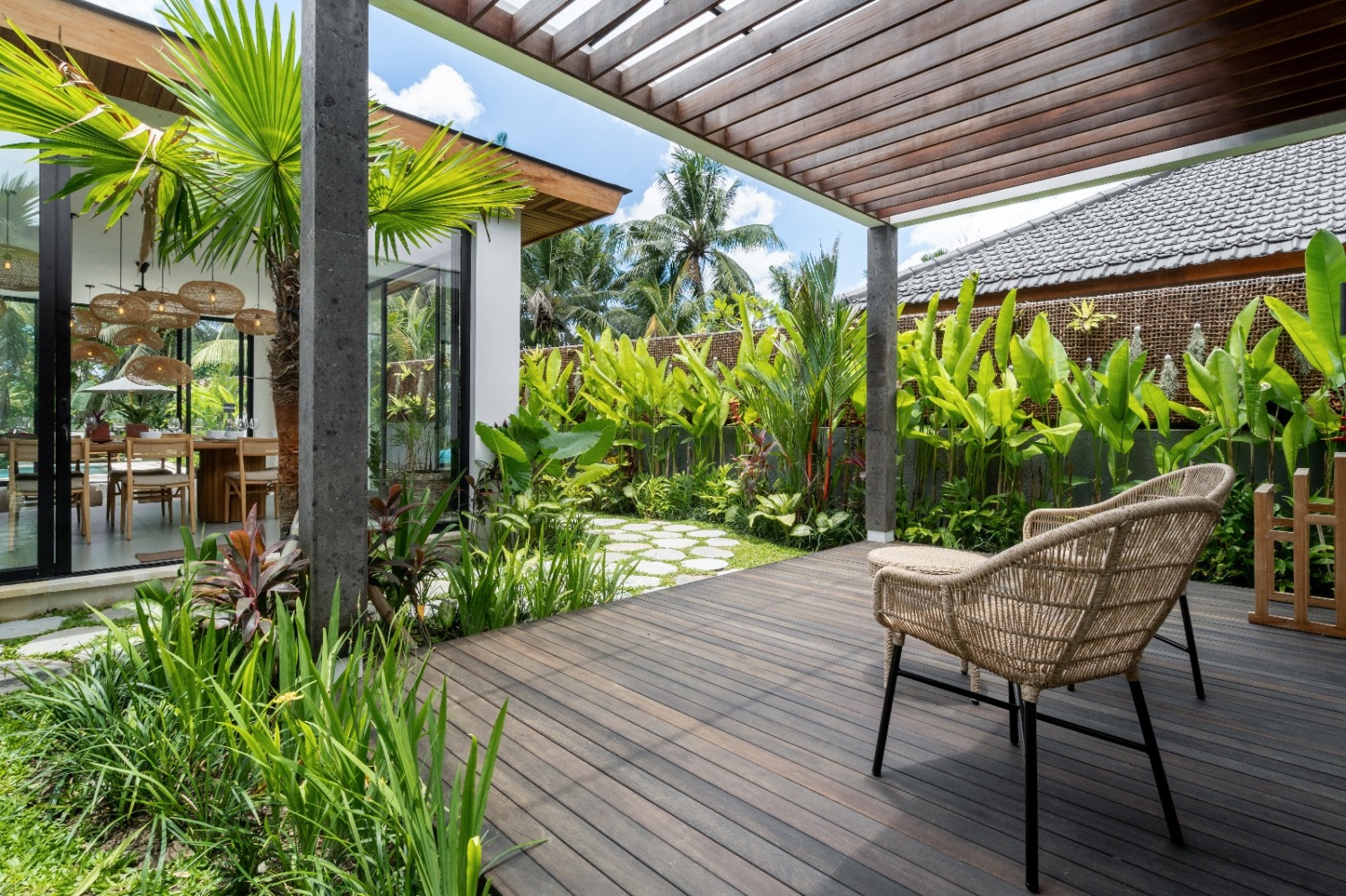 Spacious 5-Bedroom Jungle Villa for Sale 