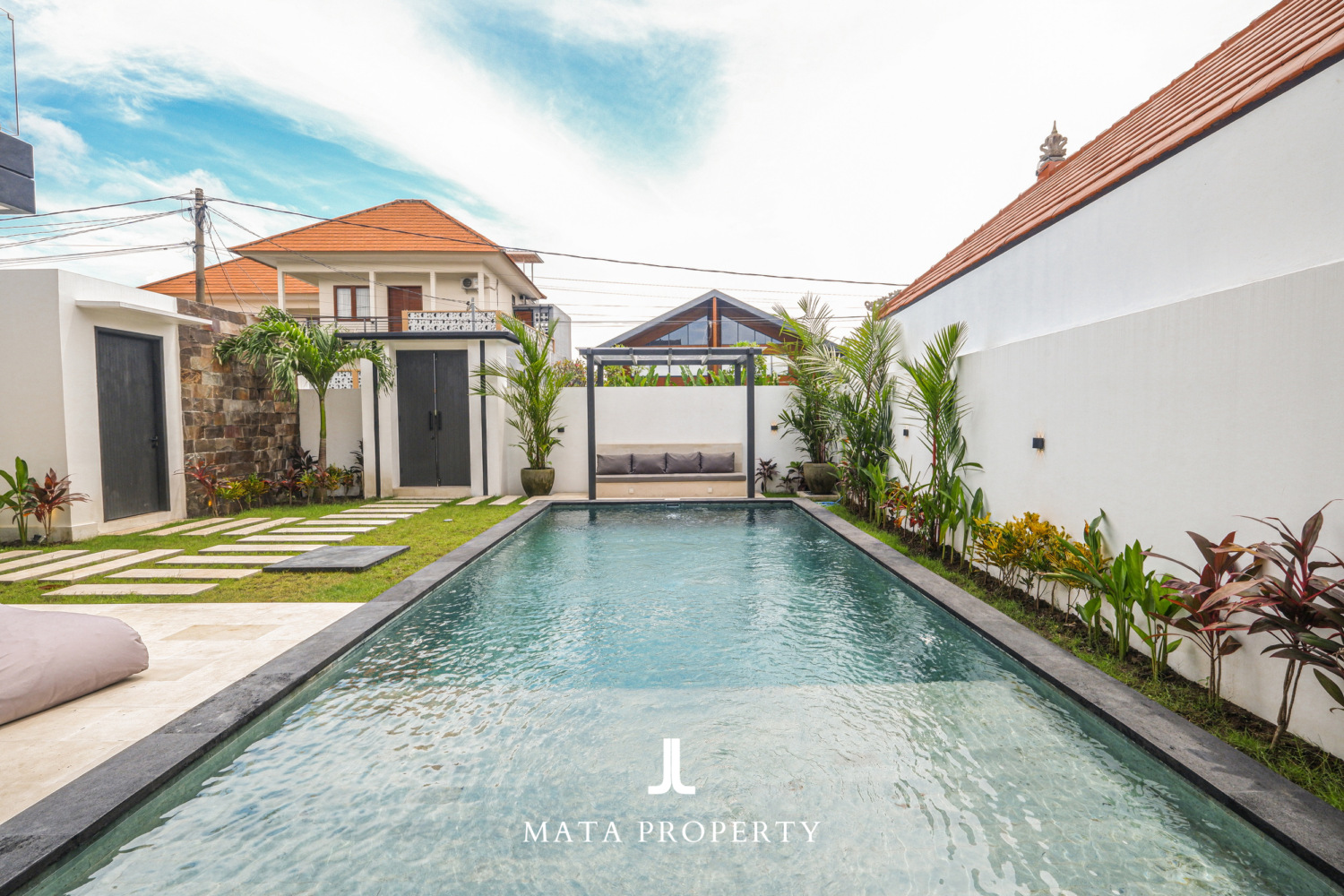 3-Bedroom Villa in Umalas with Enclosed Living Room
