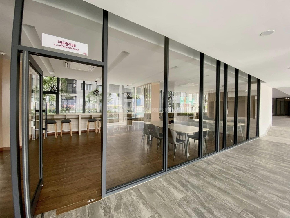 2 Bedrooms For Rent at Condo Parkland