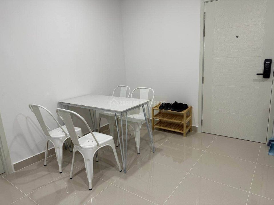 Condo 2 Bedroom for rent Parkland Condo TK