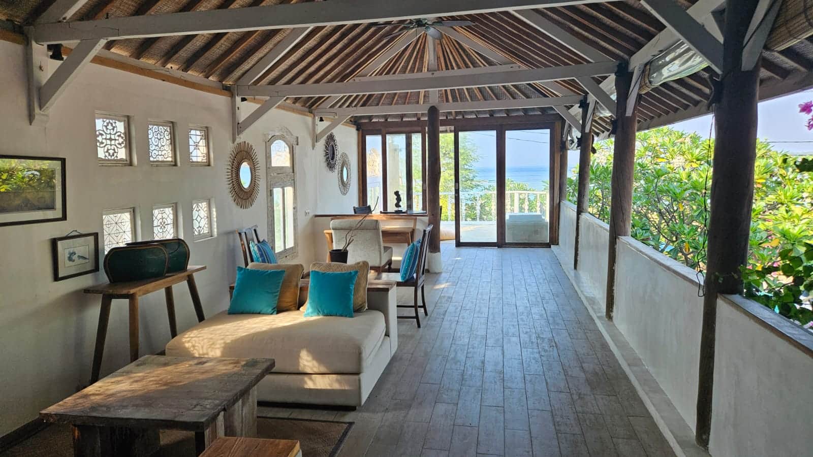 Villa Aurore – Beachfront Villa for Sale