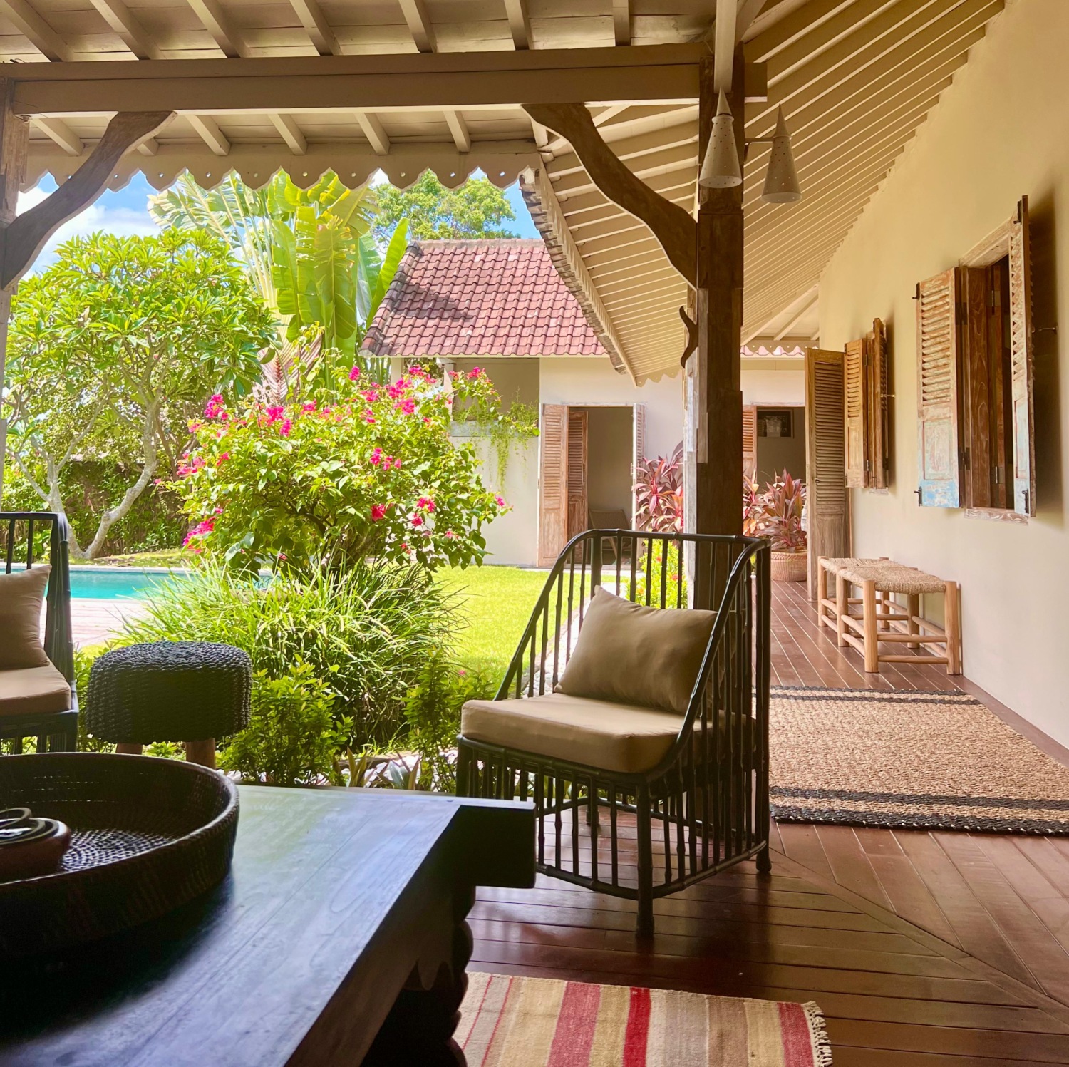 Babakan Villa with Rice Views, Garden and Infinity Pool