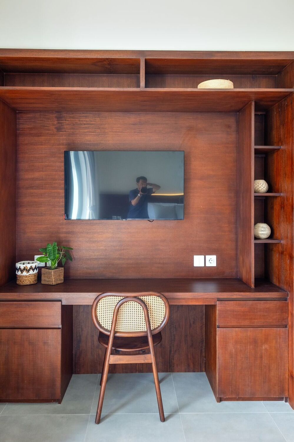 Luxurious 3-Bedroom Villa with Seaview 