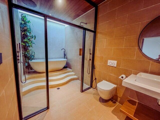 Contemporary 2-Bedroom Villa with Rooftop Terrace