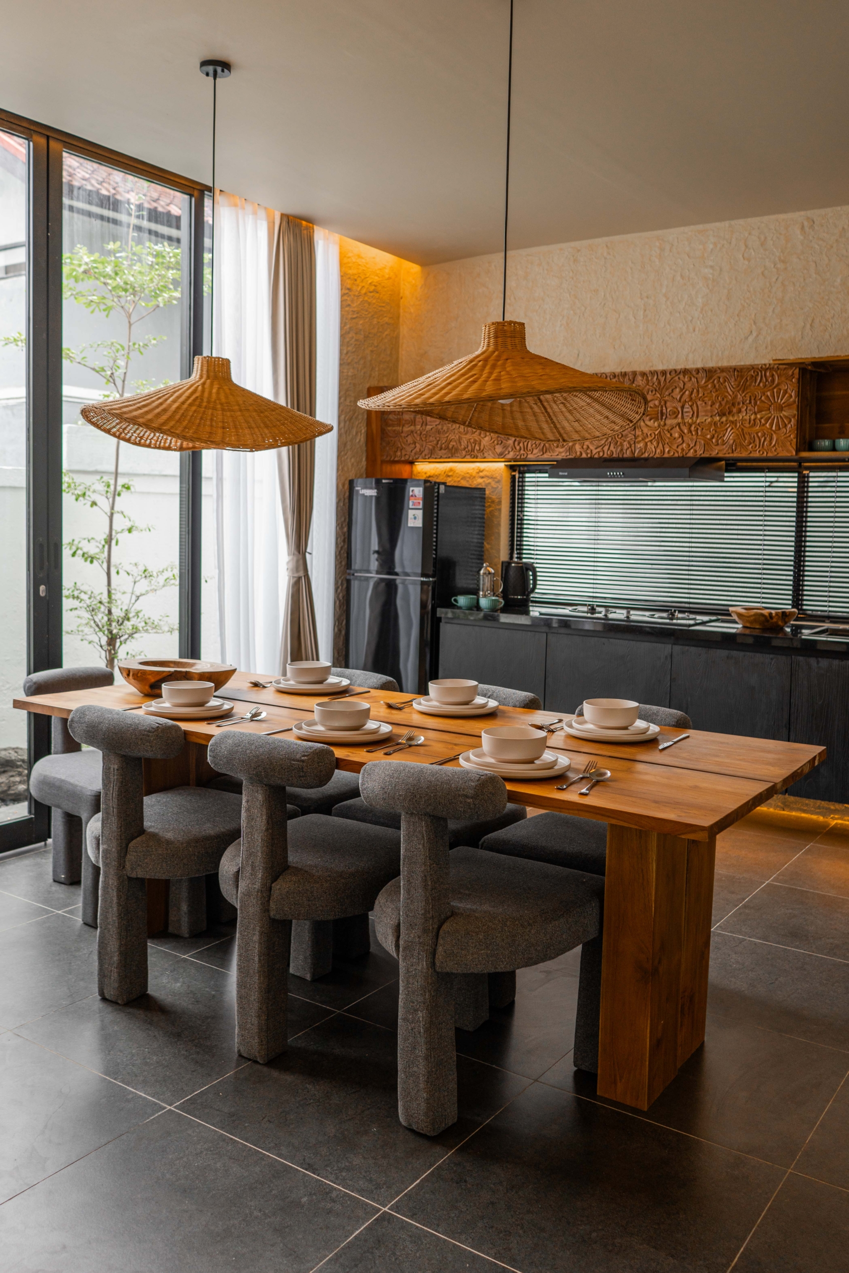 Luxury 3-Bedroom Villa with Rooftop Ocean Views