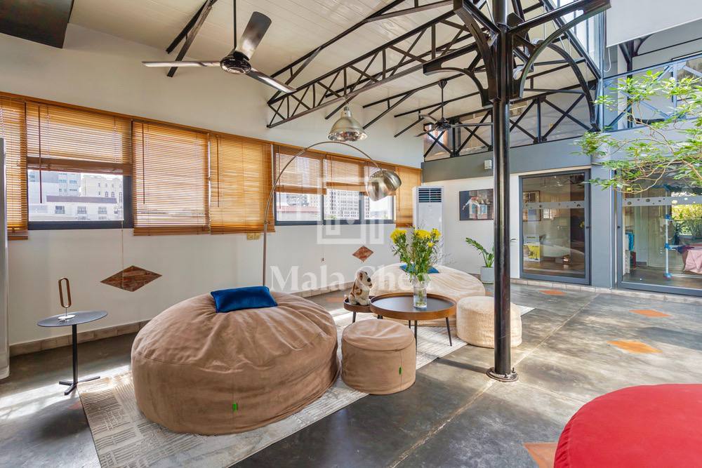 3 Bedroom Duplex Renovated Apartment