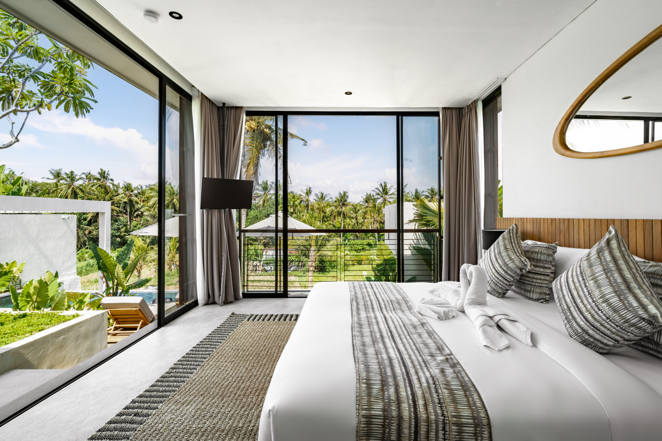 2-Bedroom Villa with Rice Views in Tranquil Singakerta