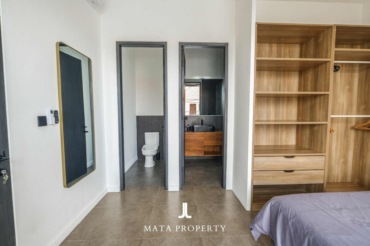 3-Bedroom Villa in Umalas with Enclosed Living Room