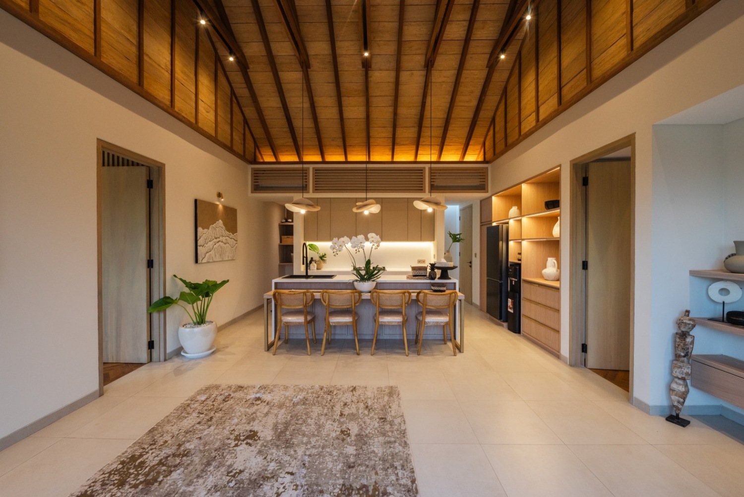 A Peaceful Villa for Sale in Babakan