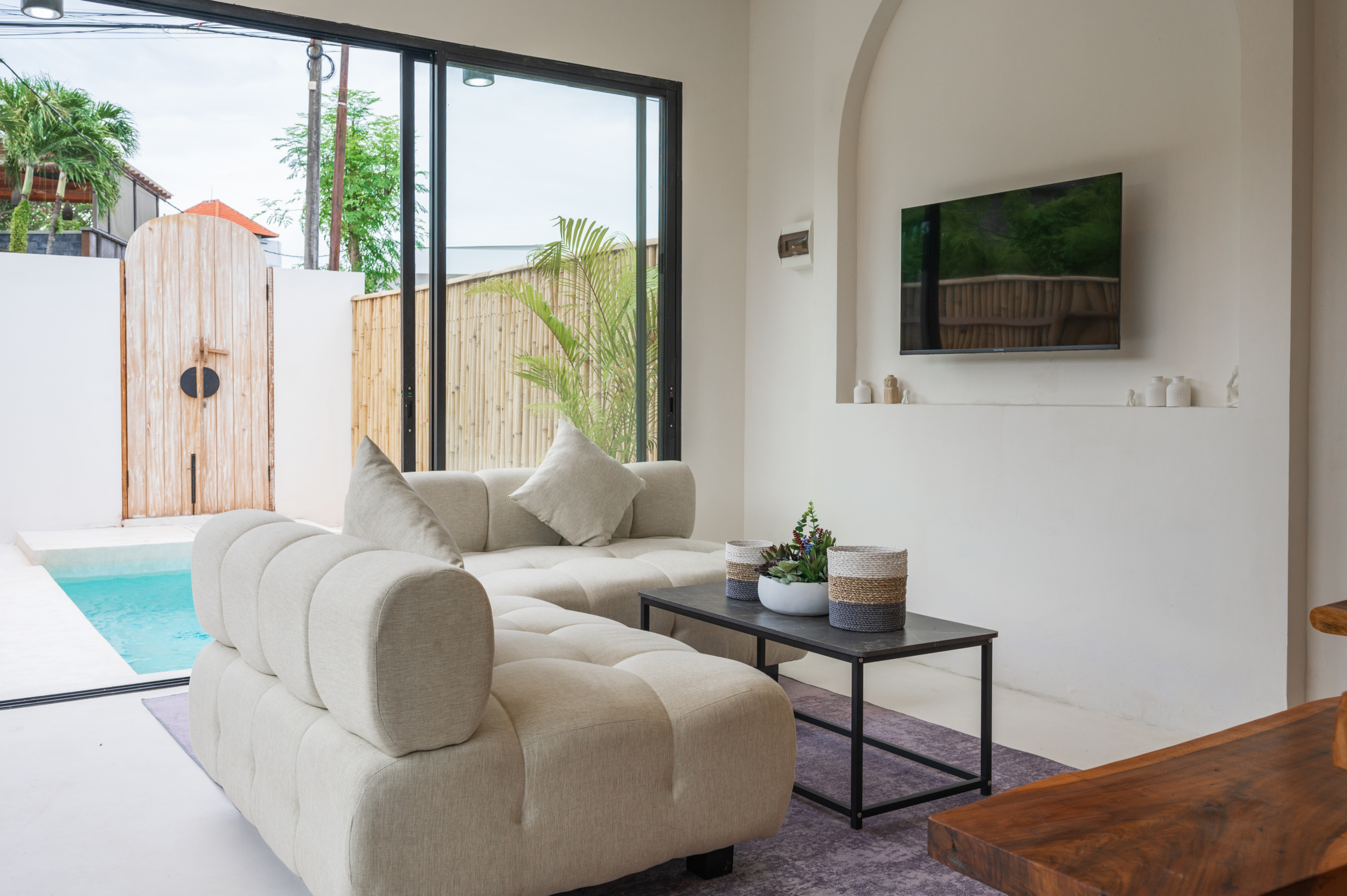 2 Modern 2-Bedroom Villas with Rice Views