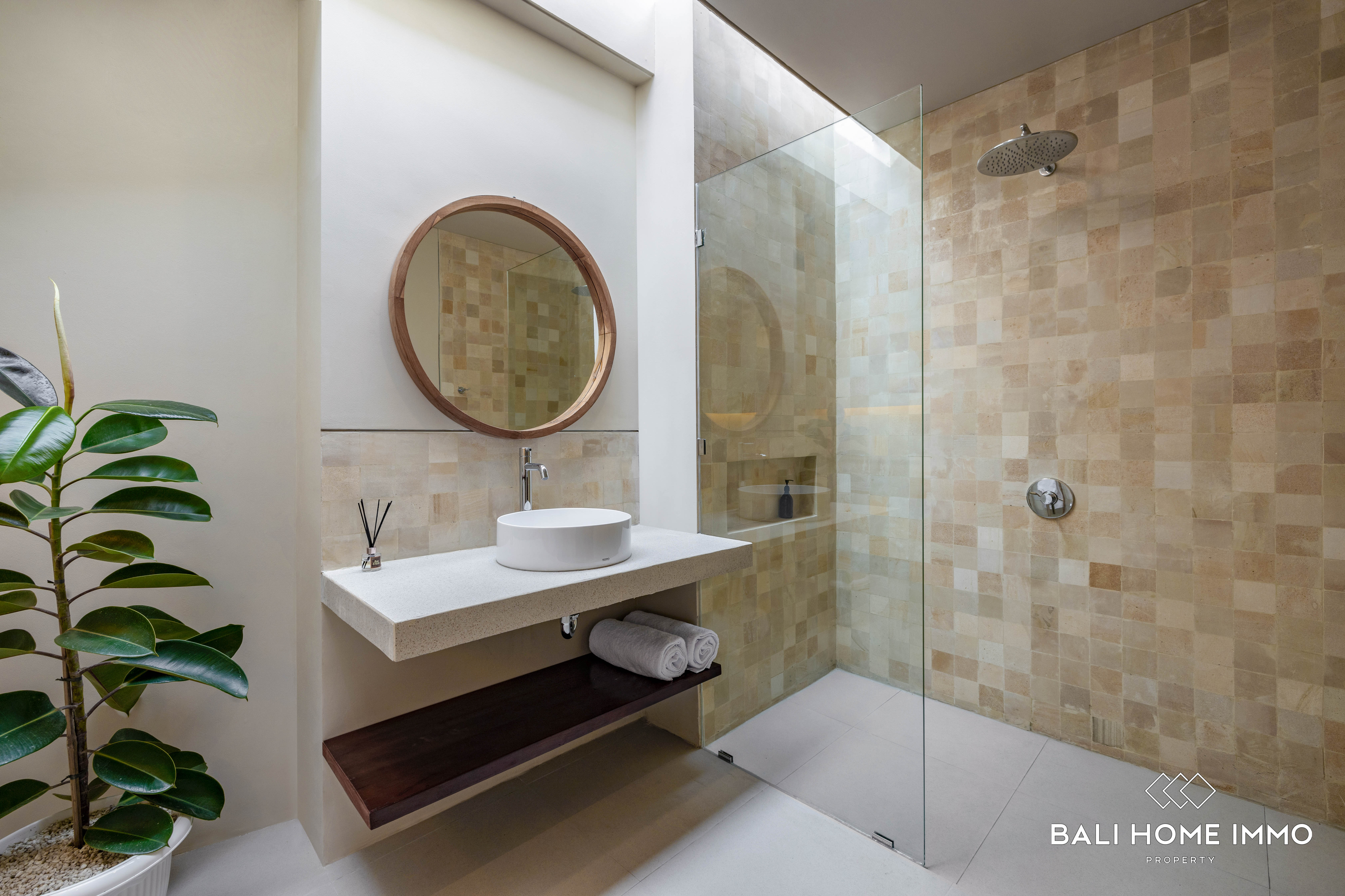 2 BR Villa for Sale Freehold and Monthly Rent in Uluwatu