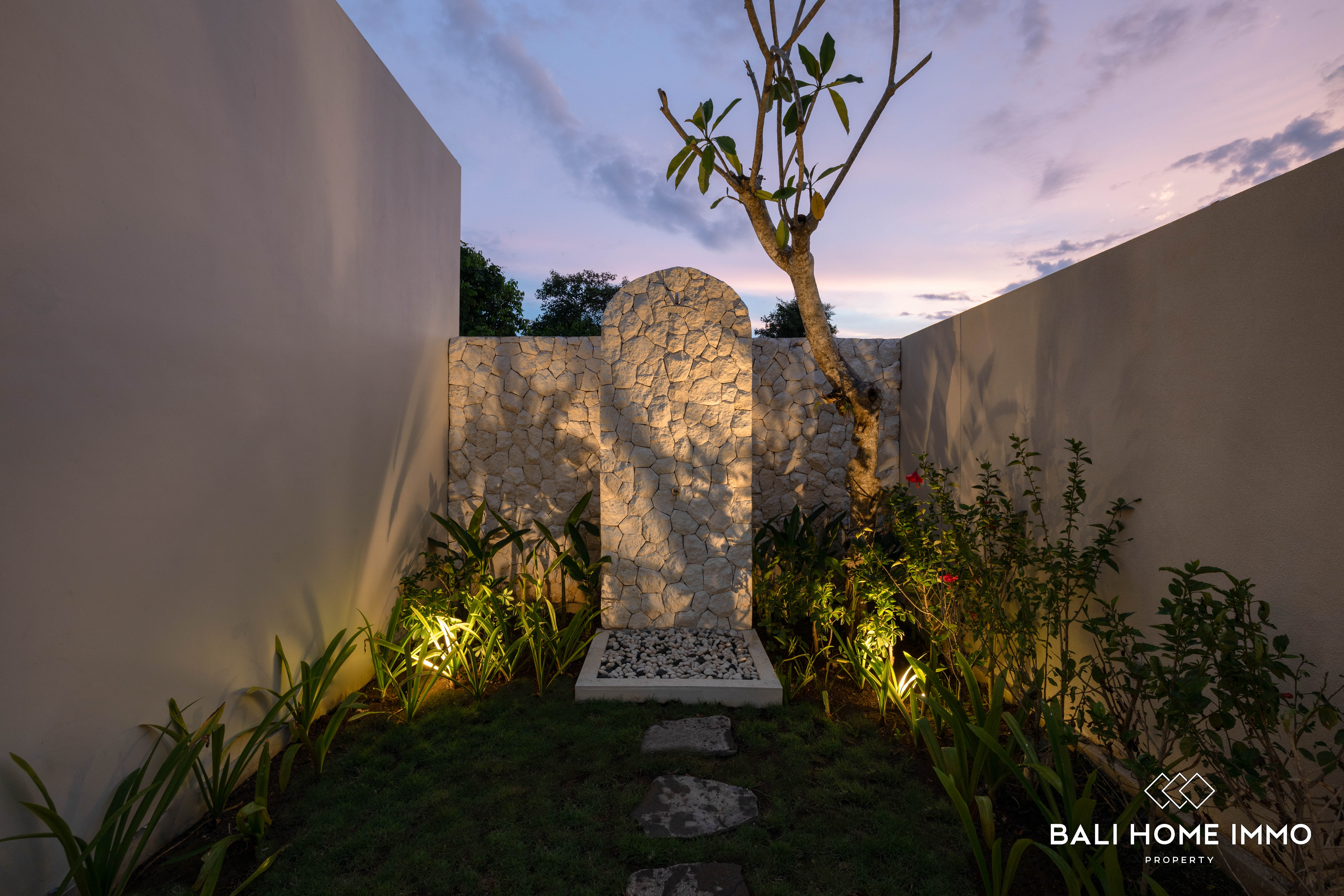 2 BR Villa for Sale Freehold and Monthly Rent in Uluwatu