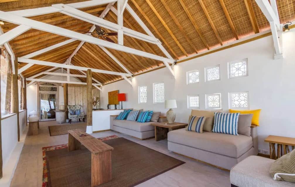 Villa Aurore – Beachfront Villa for Sale