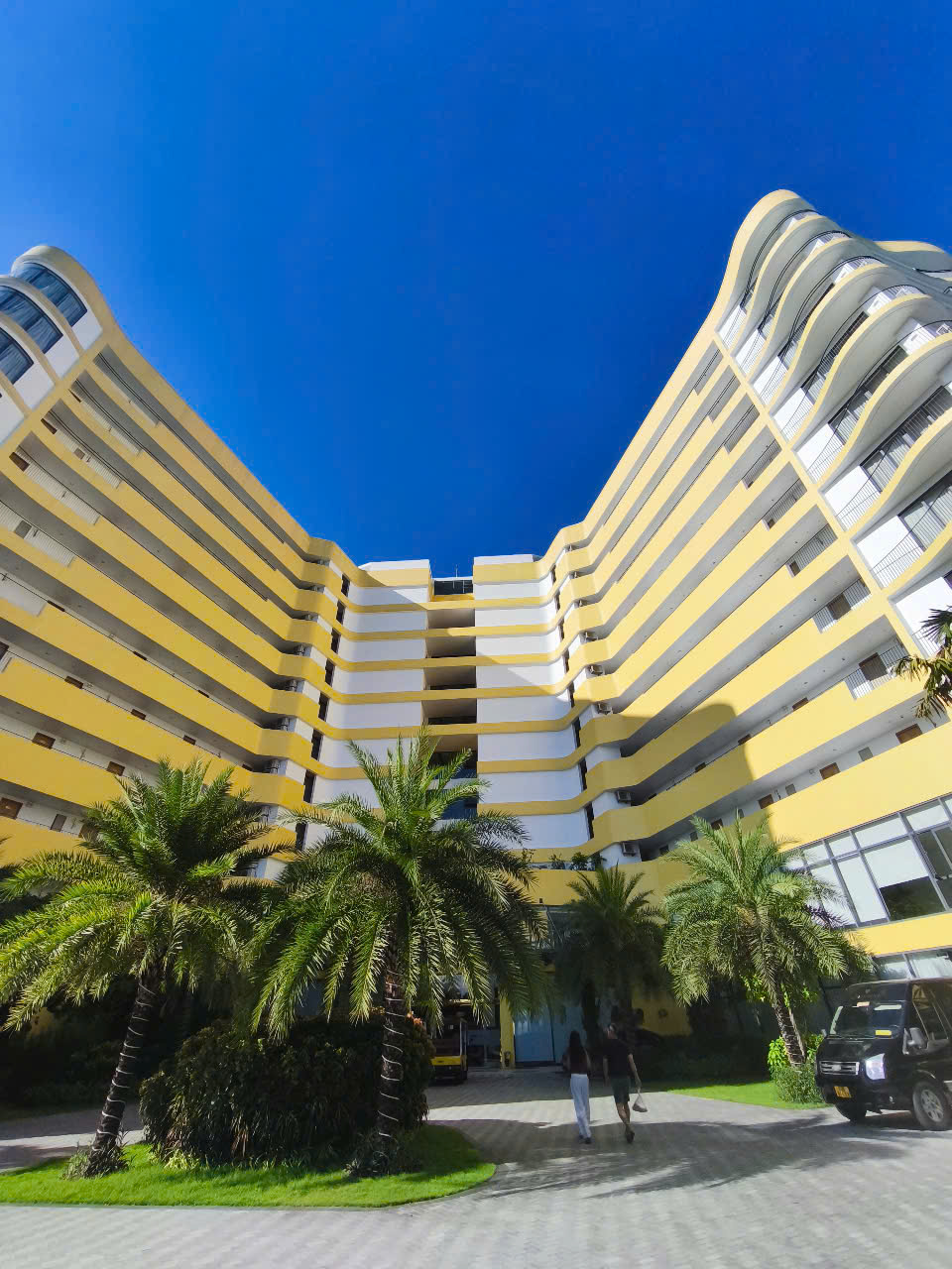 Luxury 1-Bedroom Apartment for Sale – Garden & Sea View at Wyndham Resort Hoi An