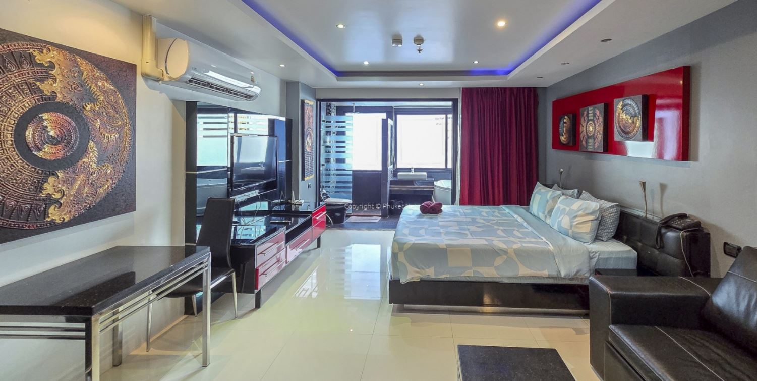 Foreign Freehold Condo in Central Patong - Studio