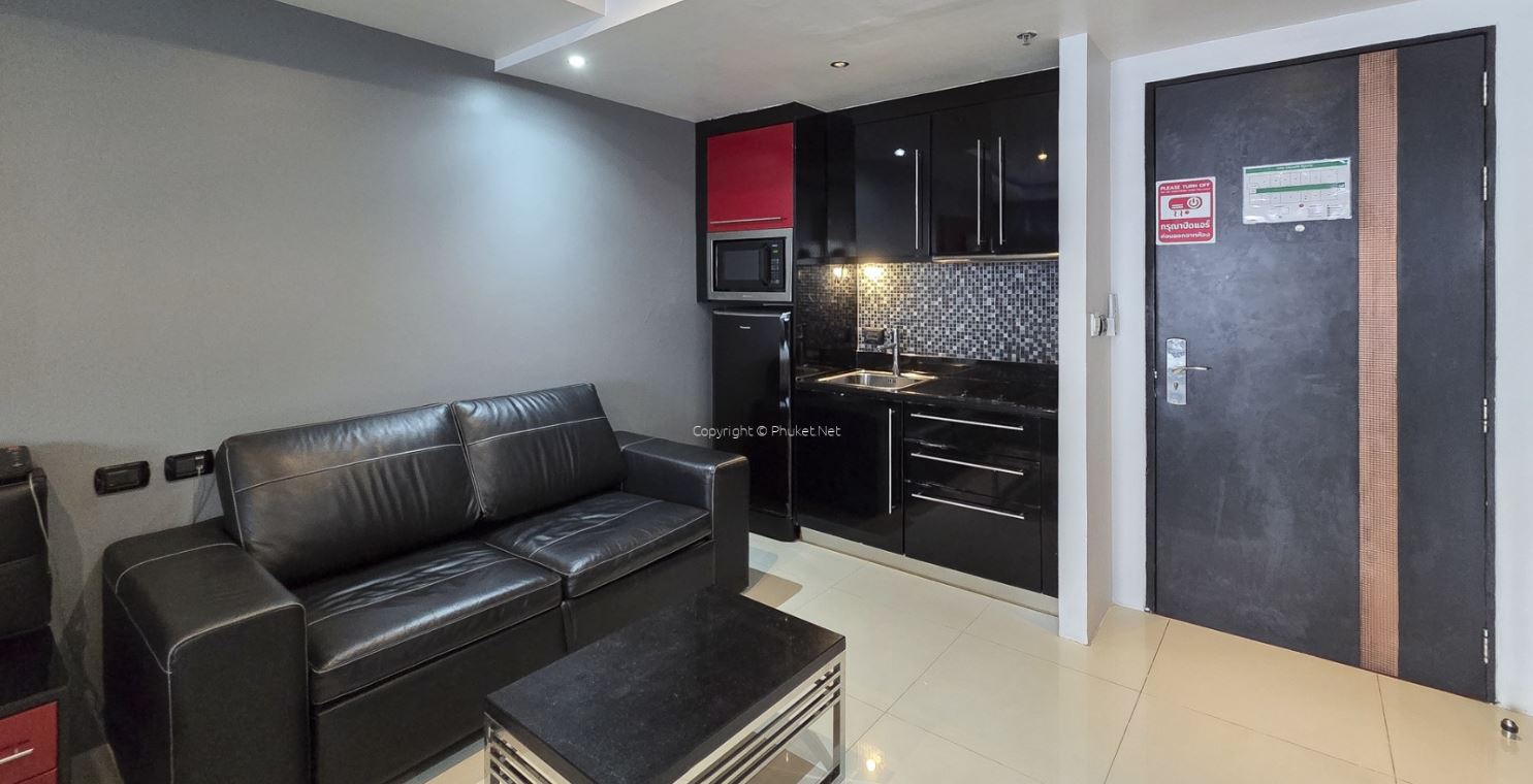 Foreign Freehold Condo in Central Patong - Studio