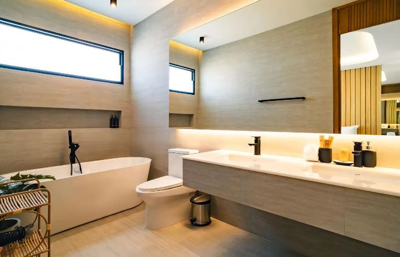 Luxury 4-Bed Villa for Sale – Pasak Phuket