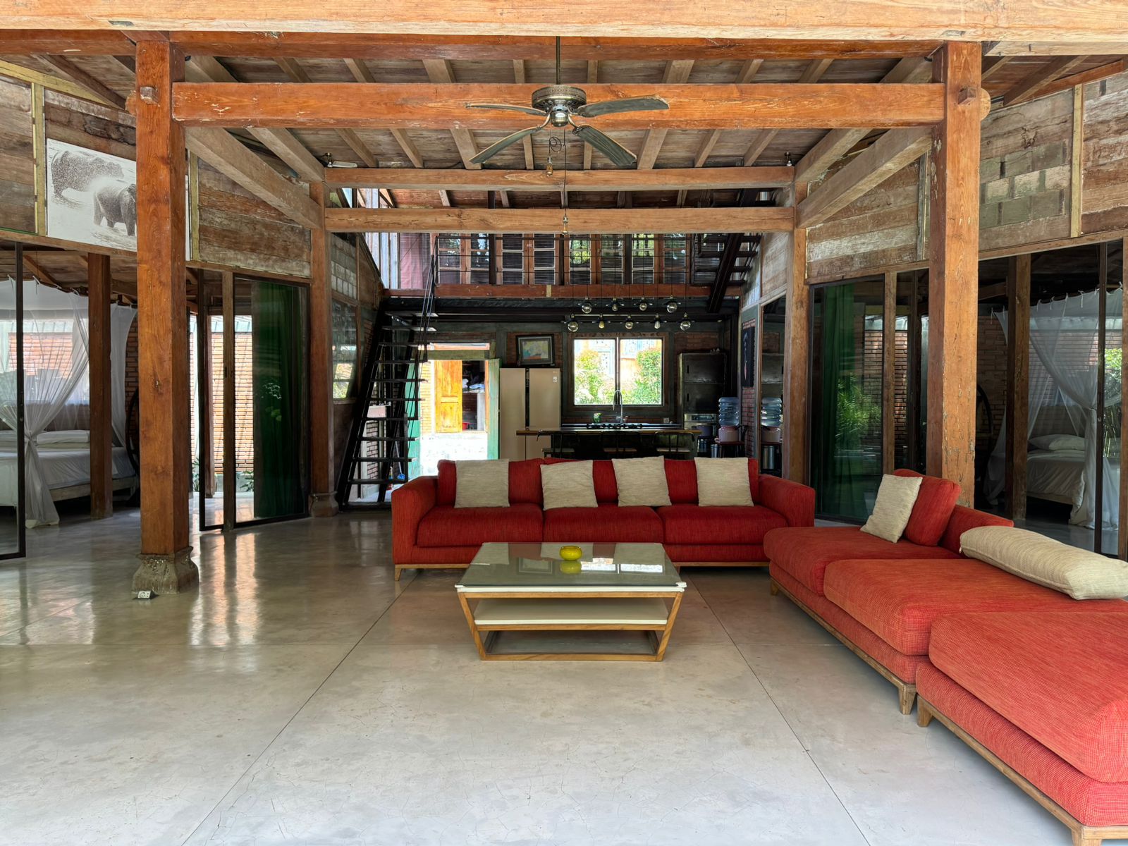 Sophisticated 3-Bedroom Villa with Mezzanine and Spacious Private Garden in Umalas