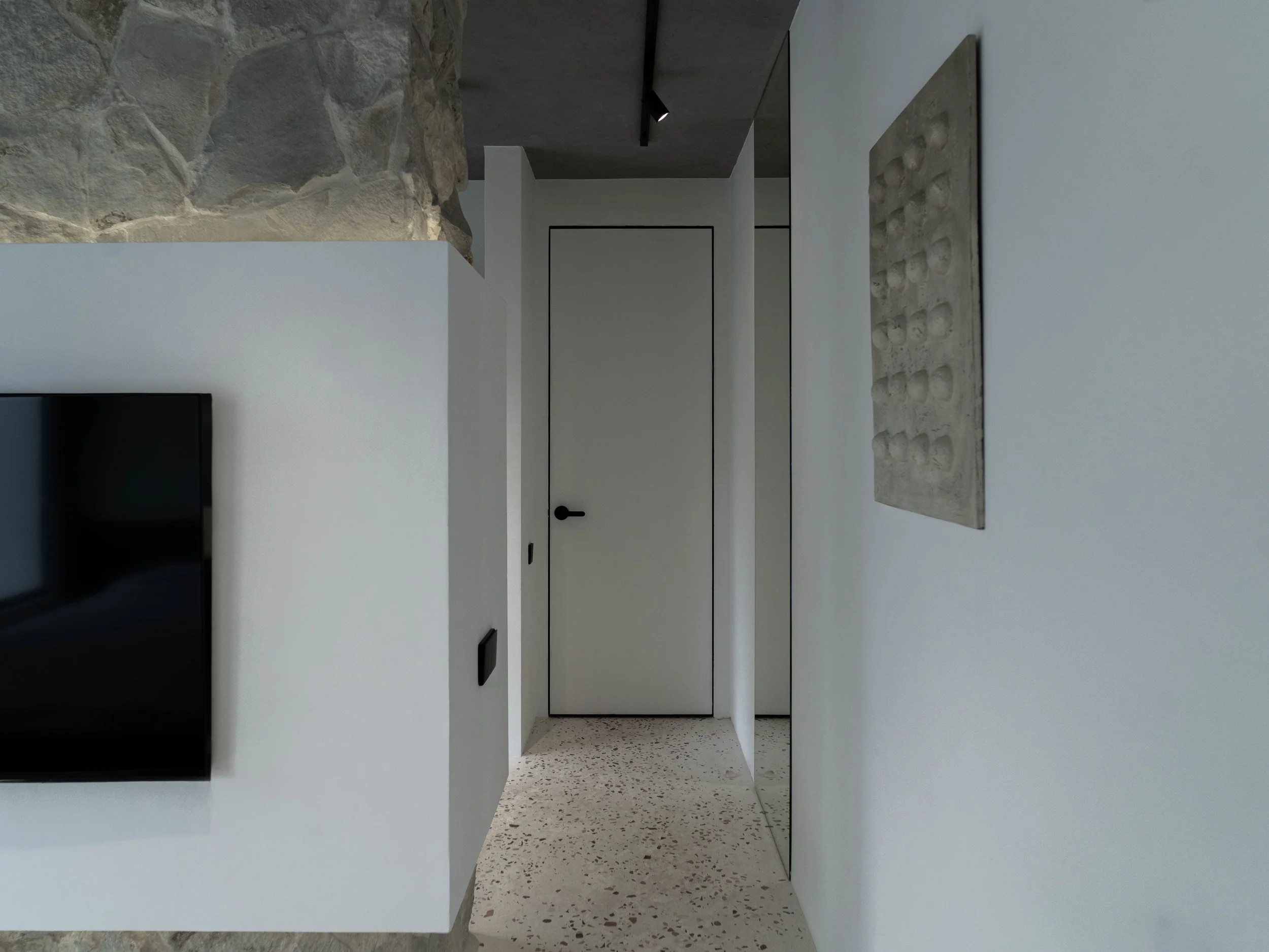 Monochrome Geometry 2 BR Villa in Pererenan