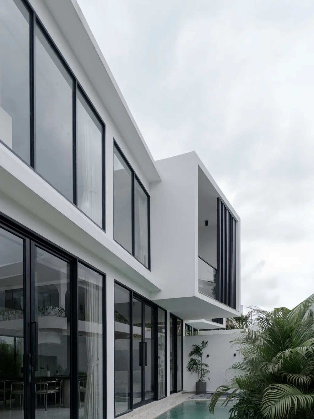 Monochrome Geometry 2 BR Villa in Pererenan