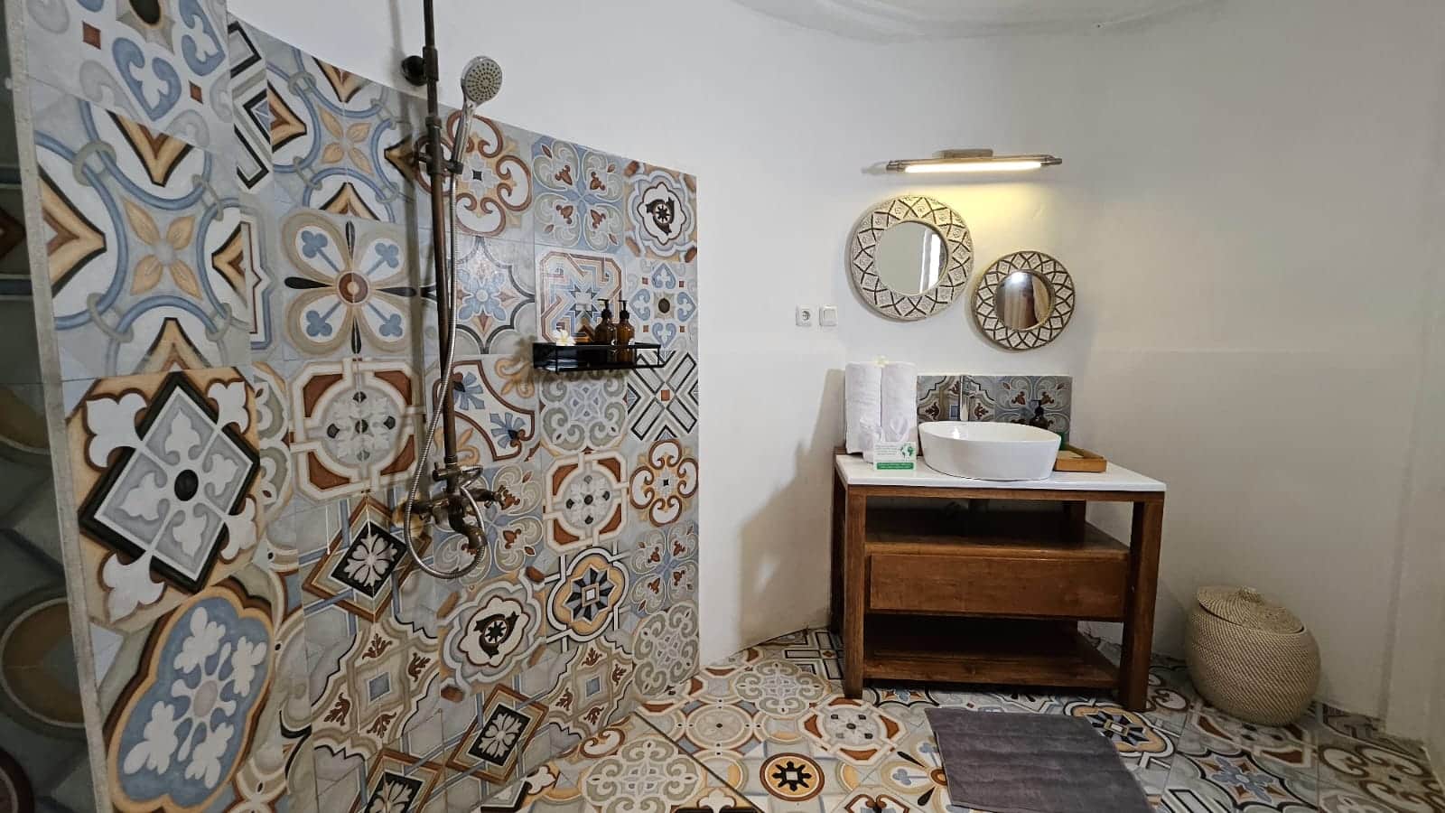 Villa Aurore – Beachfront Villa for Sale