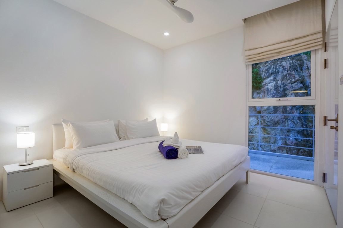 2 bed 2 bath Apartments / Condos For Sale in Bang Rak