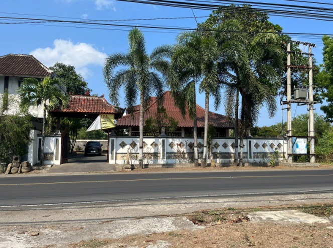 Villa for Sale on Main Senggigi Road, West Lombok