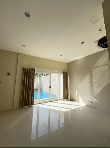 Modern Villa with Private Pool for Sale in Batulayar, West Lombok