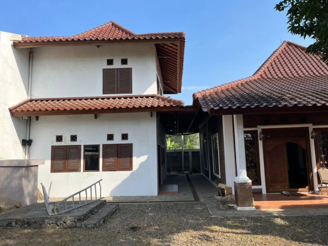 Villa for Sale on Main Senggigi Road, West Lombok