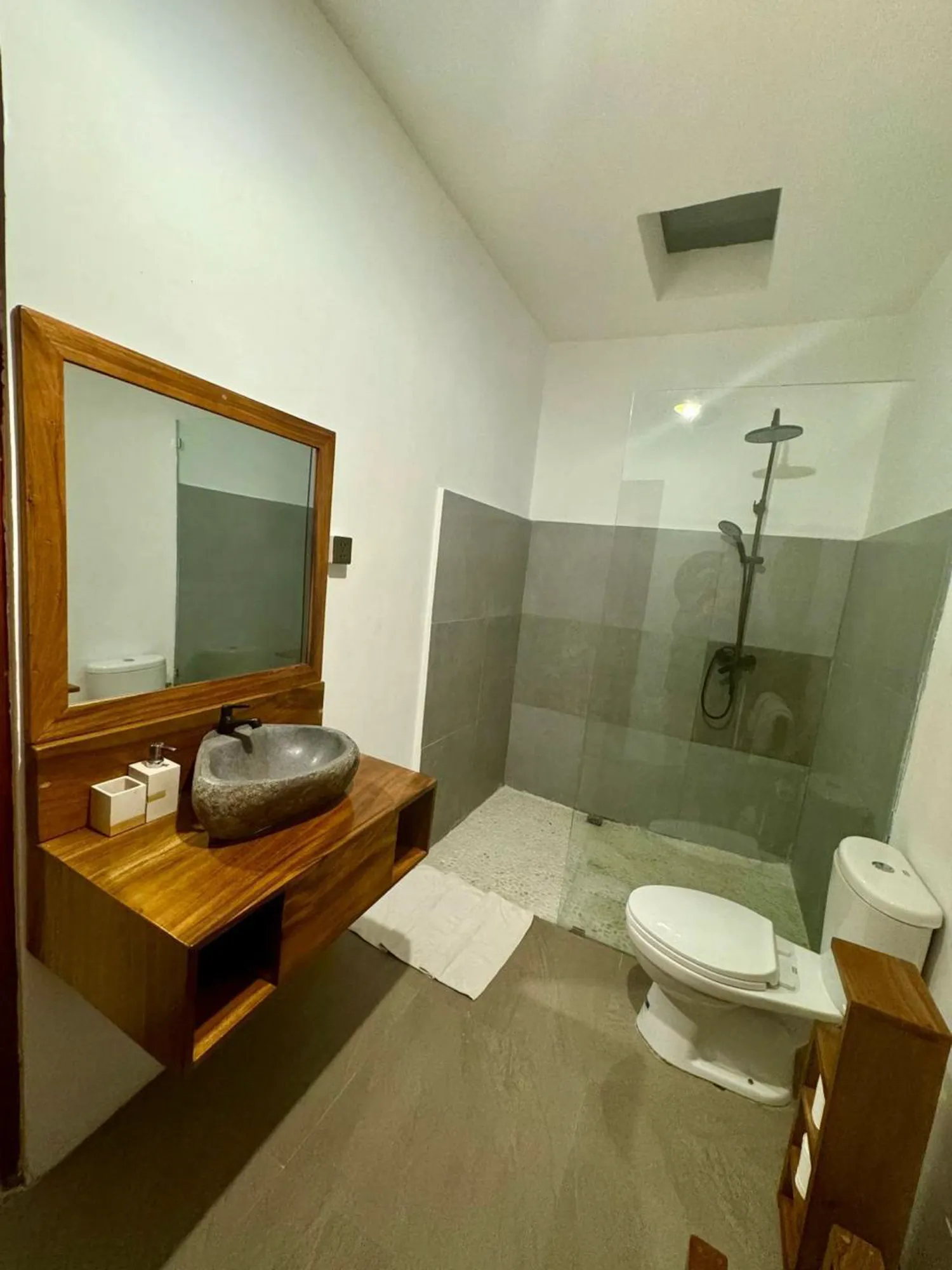 Villa Licia - Modern 2-Bedroom Leasehold Villa in Munggu