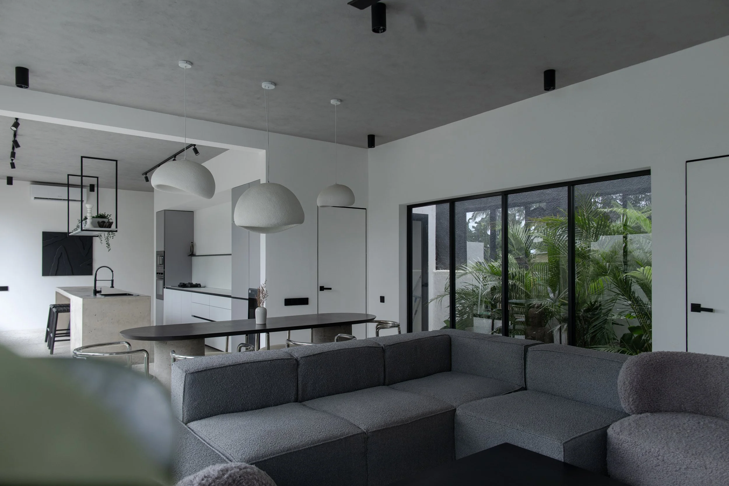 Monochrome Geometry 2 BR Villa in Pererenan