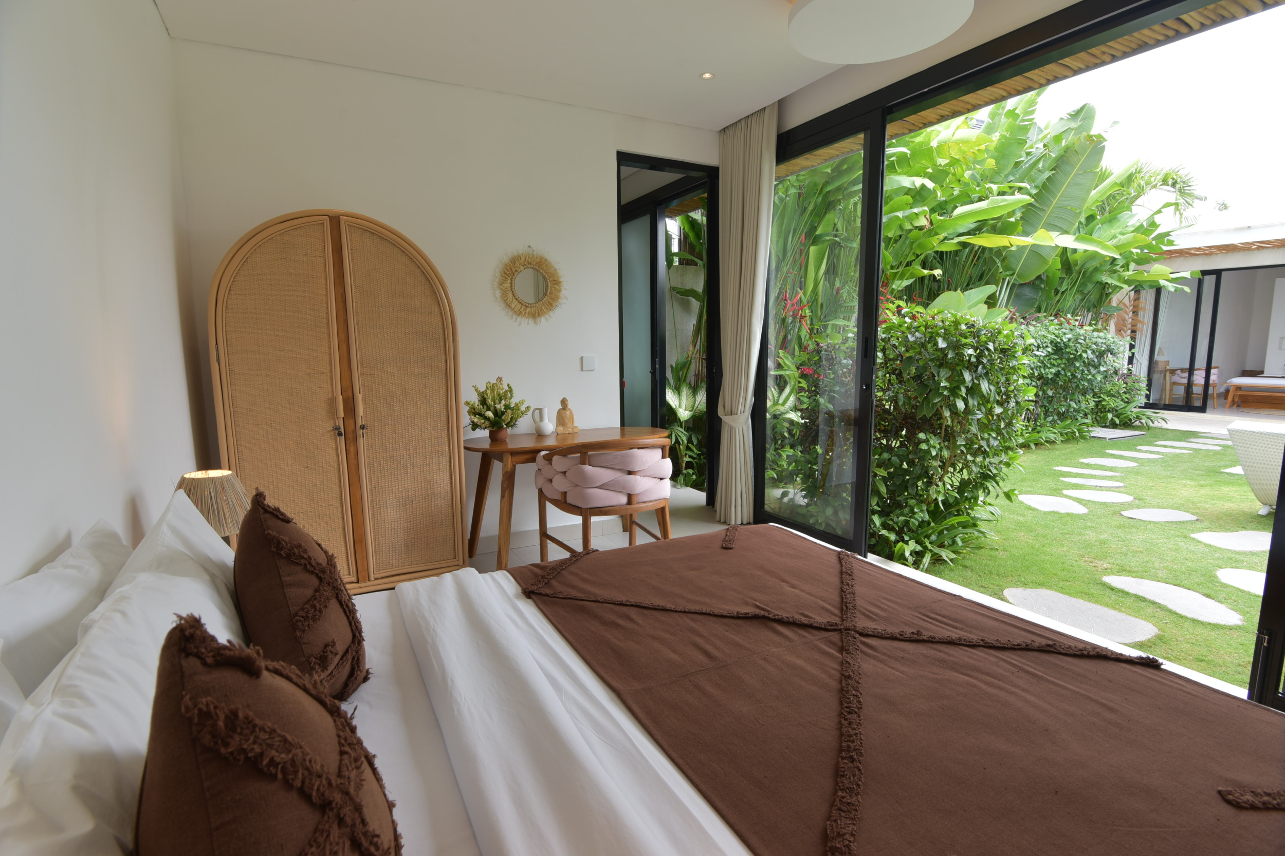 Tropical 4 Bedroom Villa in Umalas