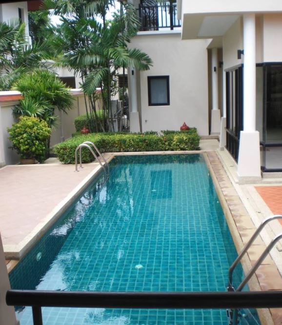 Laguna Village Townhome – 3 Bedrooms