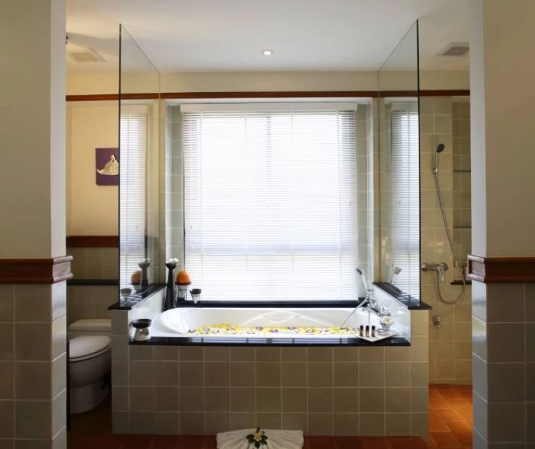 Laguna Village Townhome – 3 Bedrooms