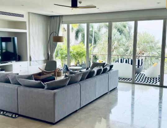 Luxury 3-Bed Penthouse – Layan Gardens Phuket