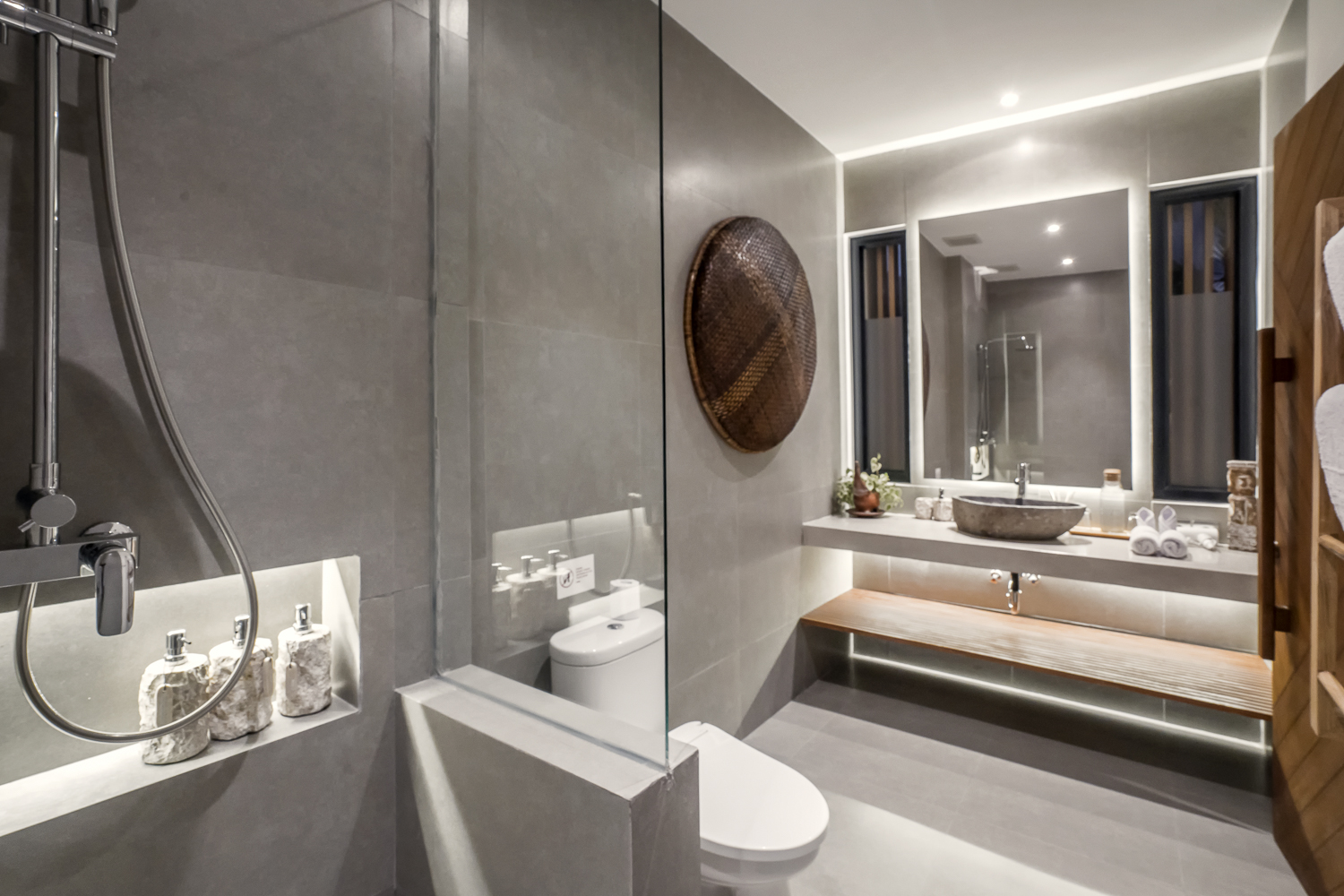 Modern 5‑Bedroom Villa in Ubud