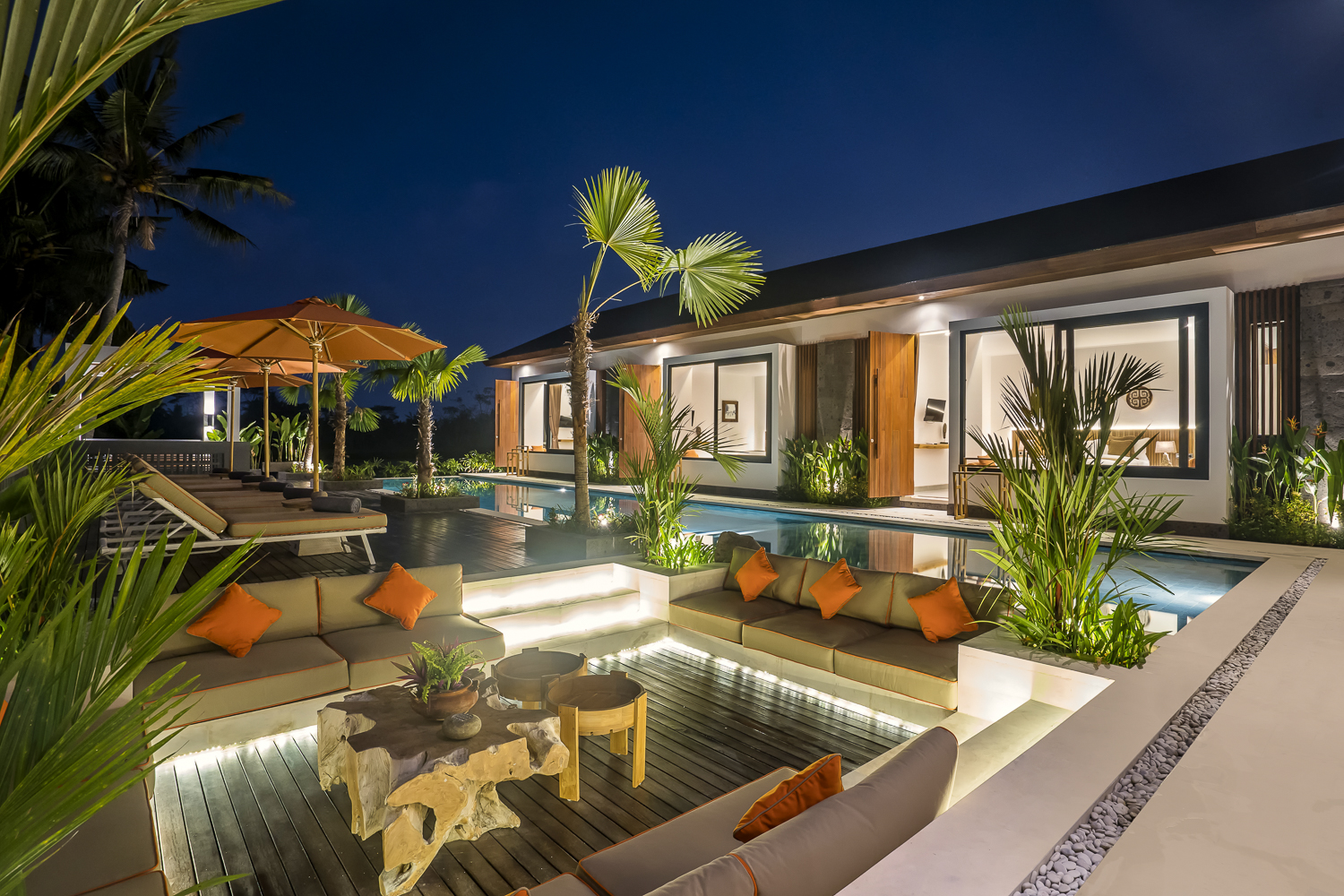 Modern 5‑Bedroom Villa in Ubud