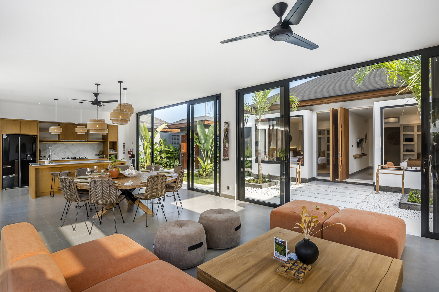 Modern 5‑Bedroom Villa in Ubud