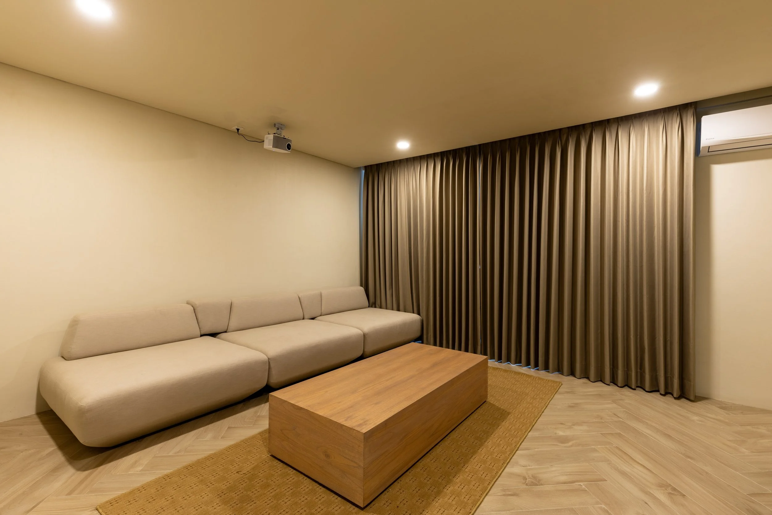 Curated Architectural 4 BR Villa with Oceanview in Bingin