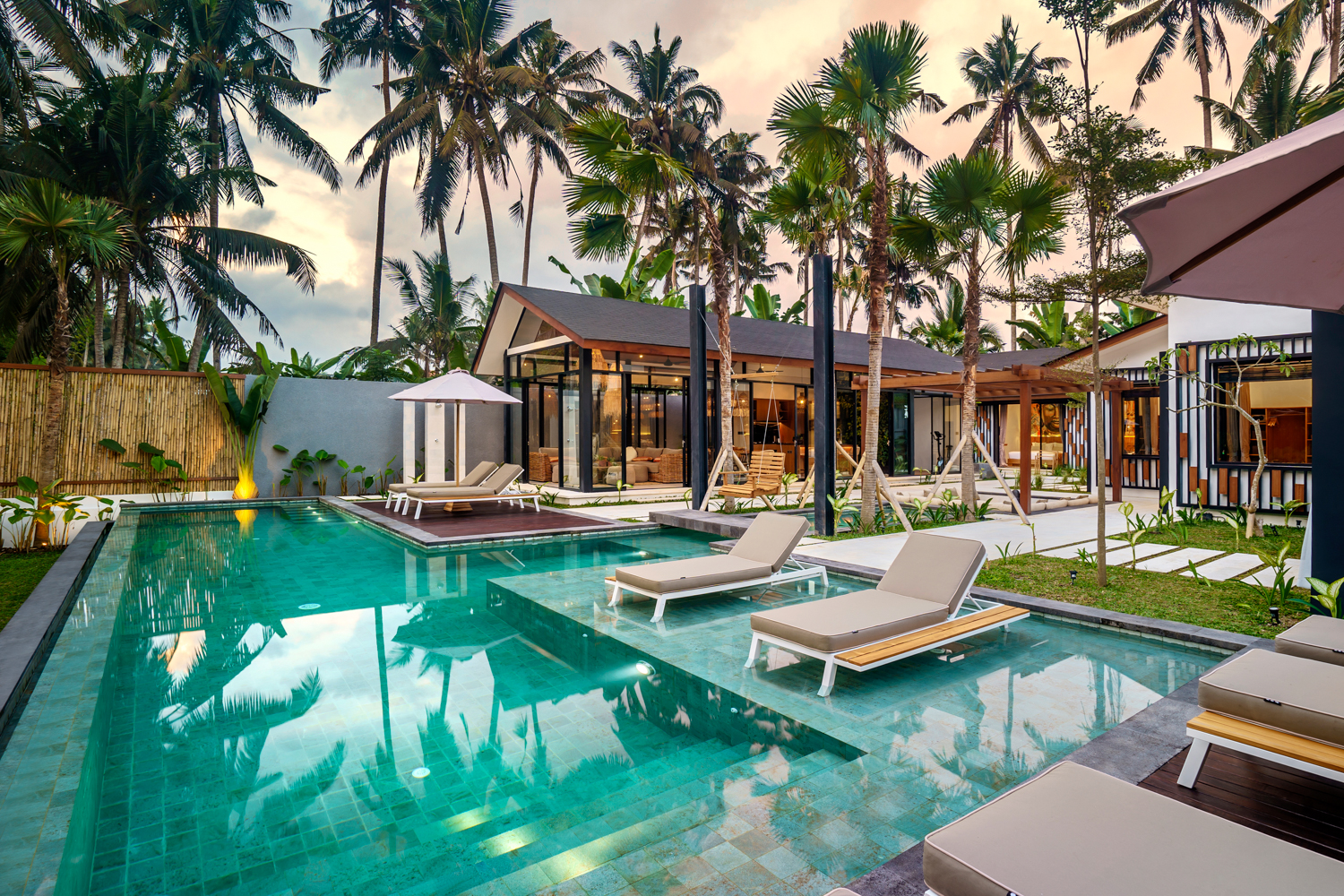 Luxury 5-Bedroom Villa Oasis