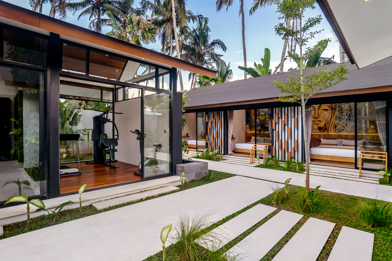 Luxury 5-Bedroom Villa Oasis
