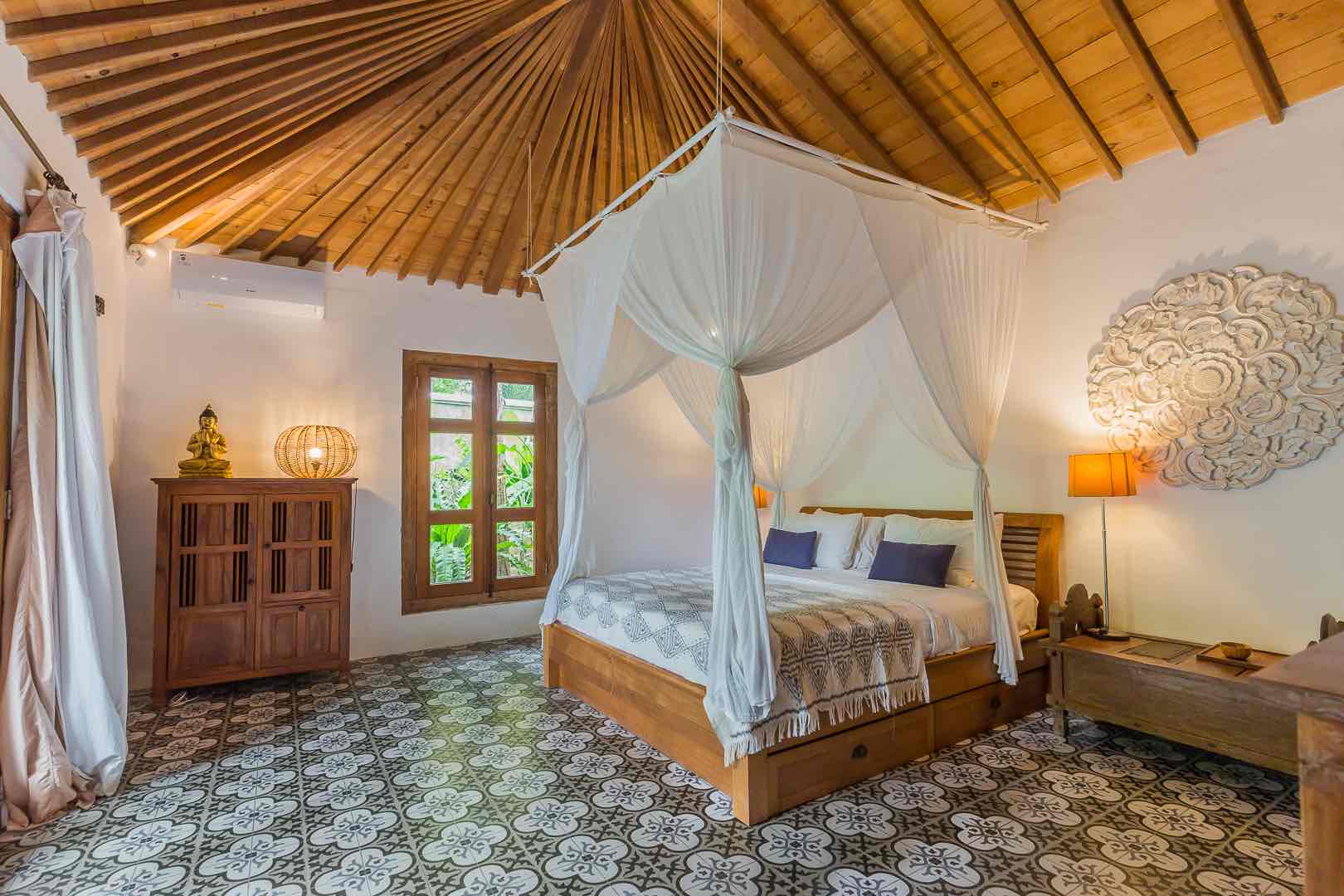 Elegant 4 BR Joglo Tropical Villa in Umalas