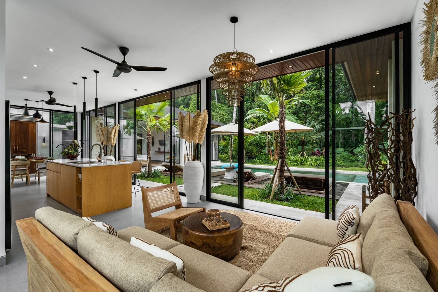 Modern 3-Bedroom Villa in Singakerta