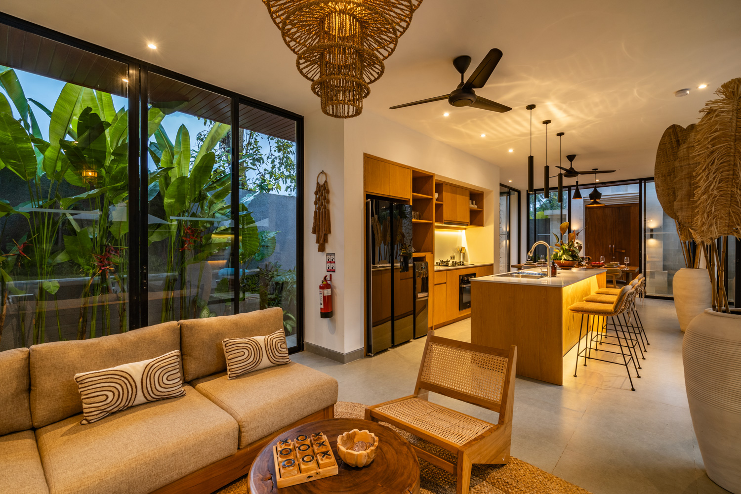 Modern 3-Bedroom Villa in Singakerta