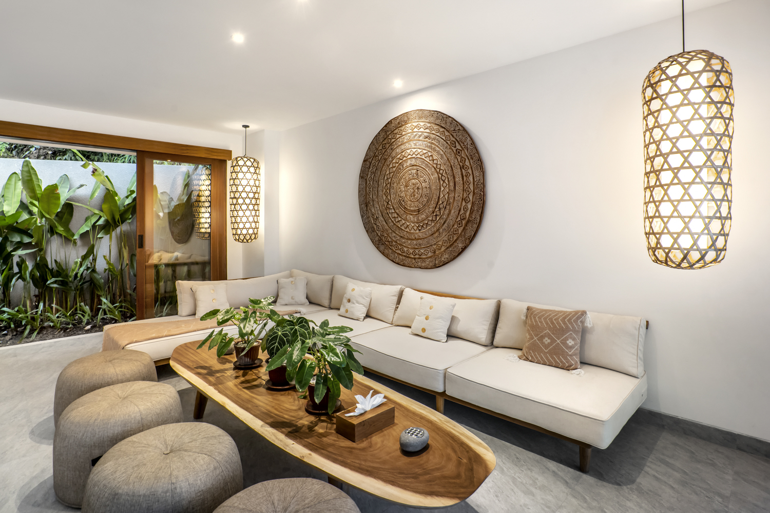 Private 5-Bedroom Jungle Retreat