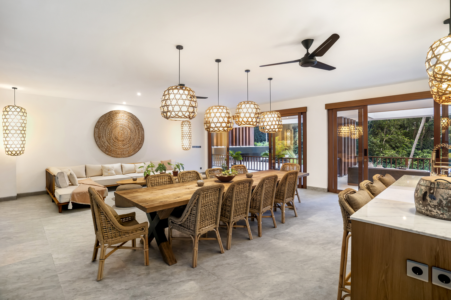 Private 5-Bedroom Jungle Retreat