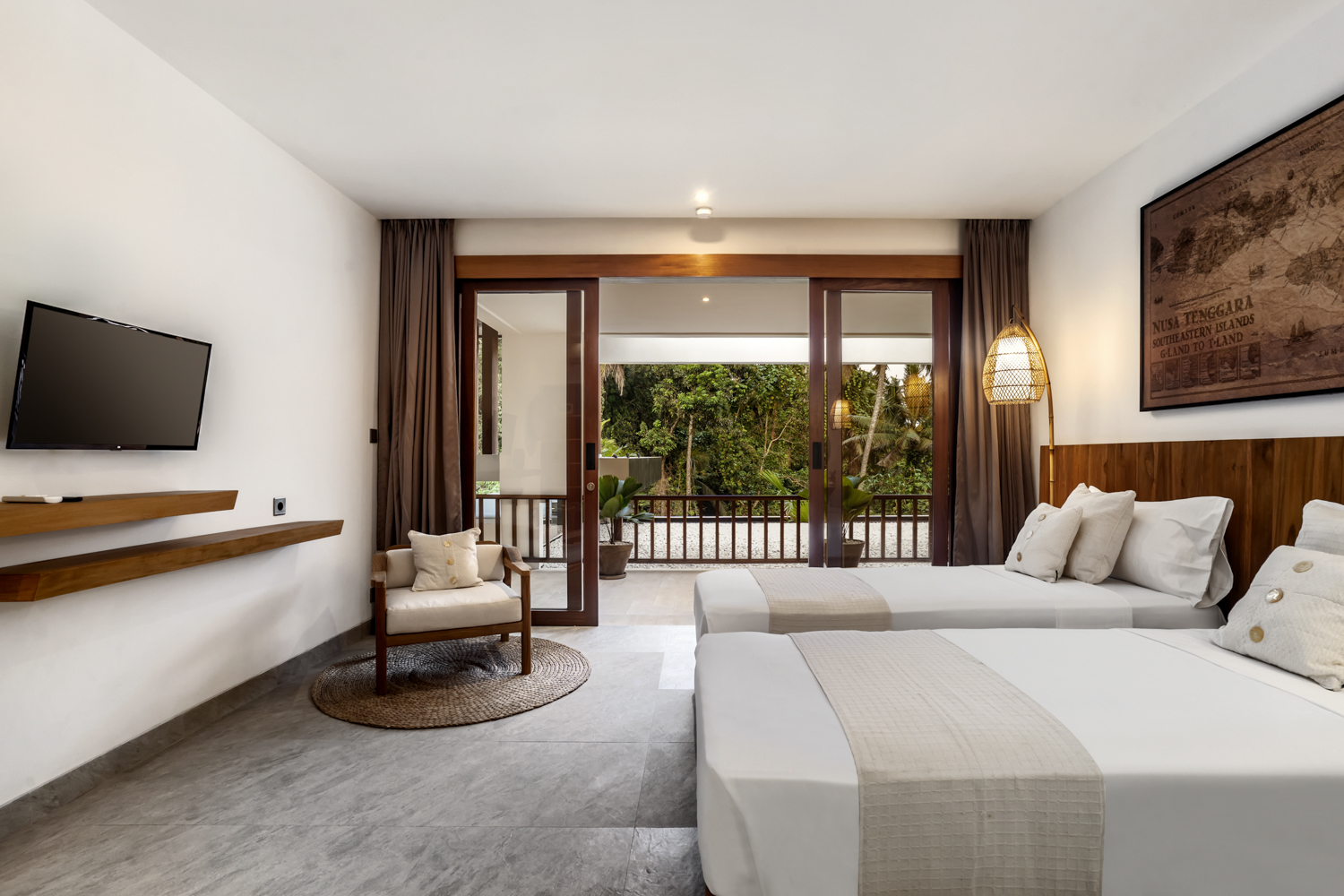 Private 5-Bedroom Jungle Retreat